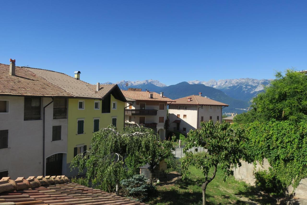 La Casa Altrui- Camere E Zona Relax Con Giardino Coredo Eksteriør billede