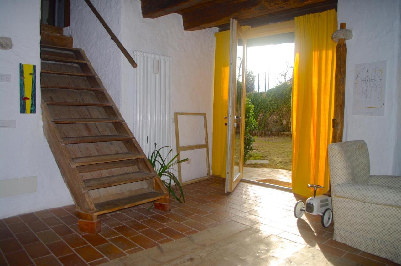 La Casa Altrui- Camere E Zona Relax Con Giardino Coredo Eksteriør billede