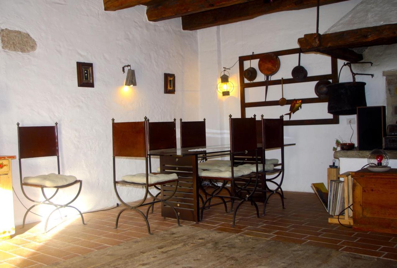 La Casa Altrui- Camere E Zona Relax Con Giardino Coredo Eksteriør billede